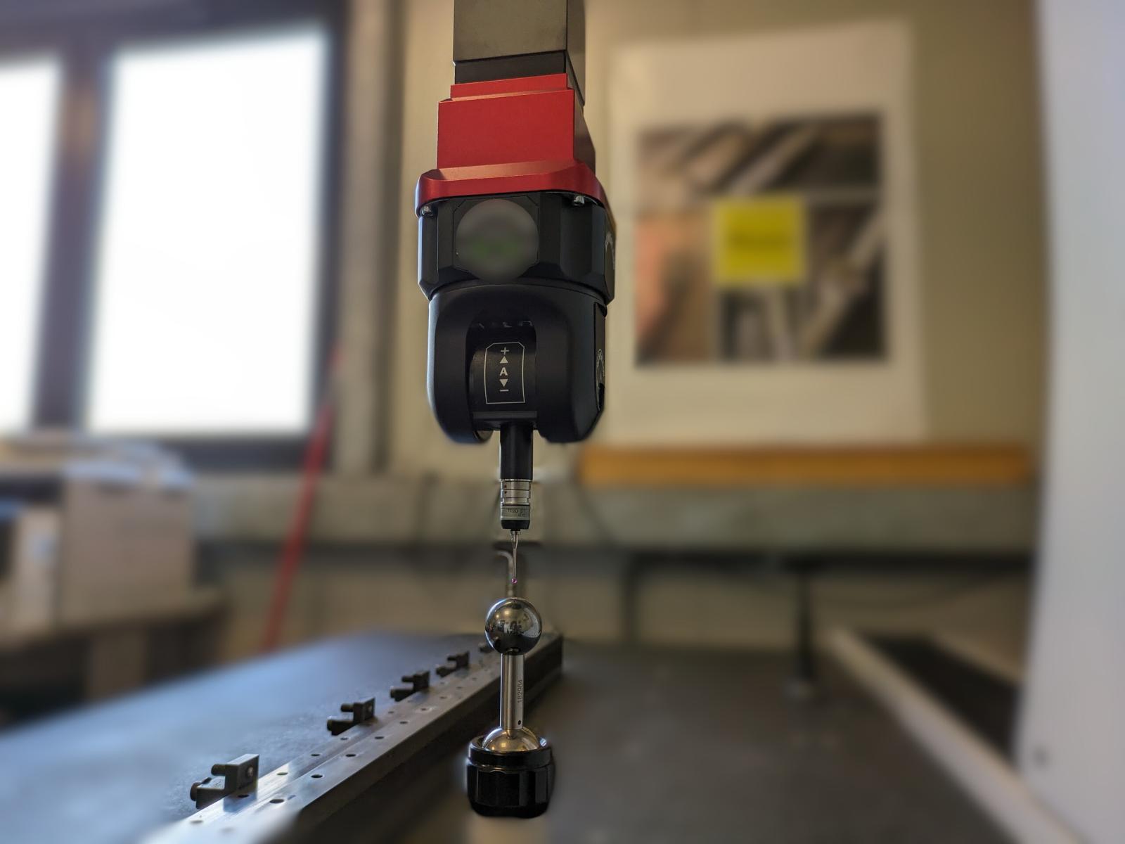 Measuring machine